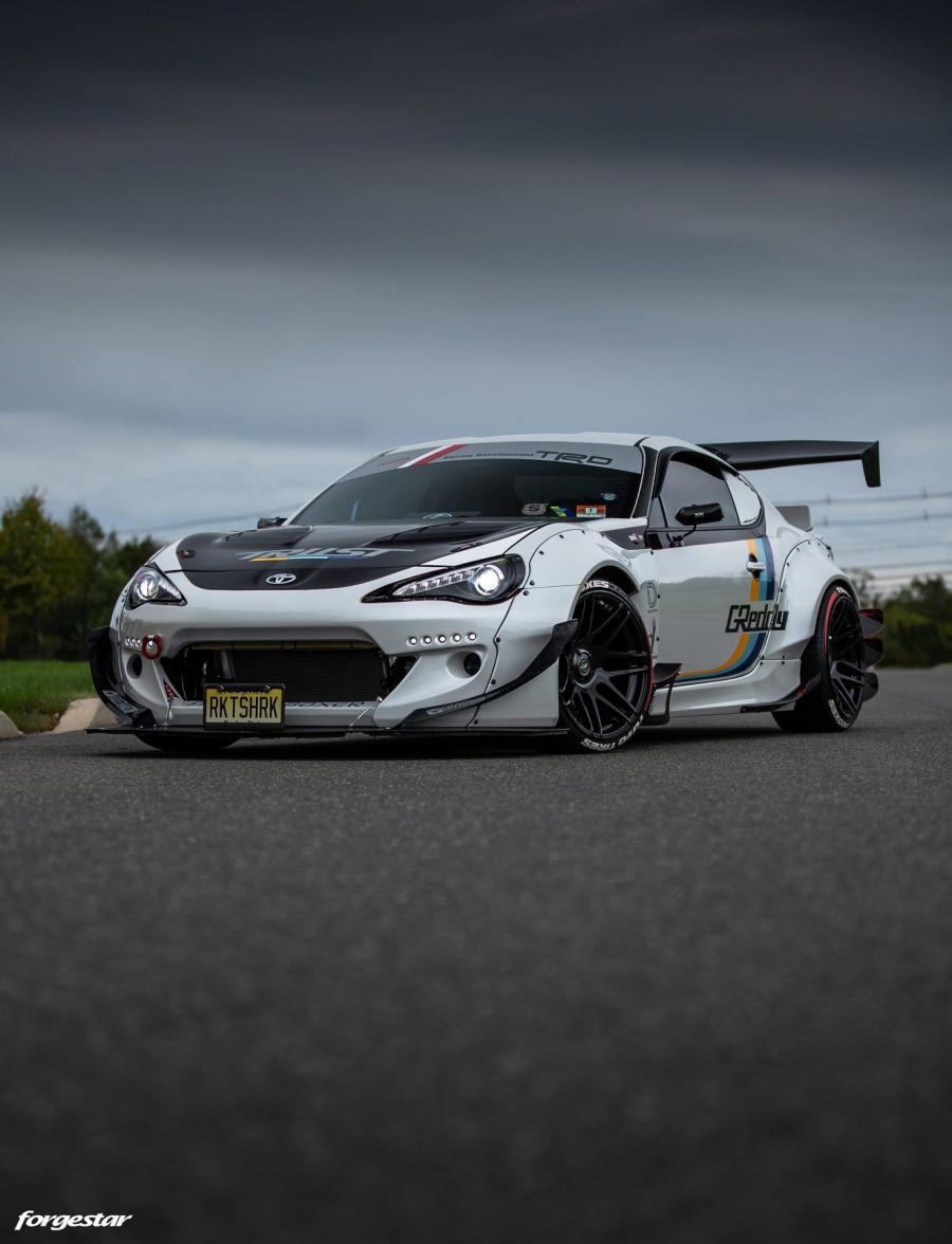  Toyota GT 86 Rocket Bunny 2018 года  (фото 11 из 23)